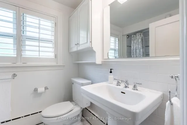 Additional image 29 of 158 Dalewood Cres