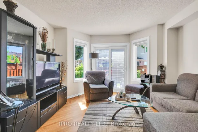 Additional image 10 of 12 Forestgrove Circ