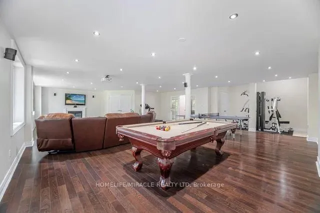 Additional image 38 of 2373 Rideau Dr