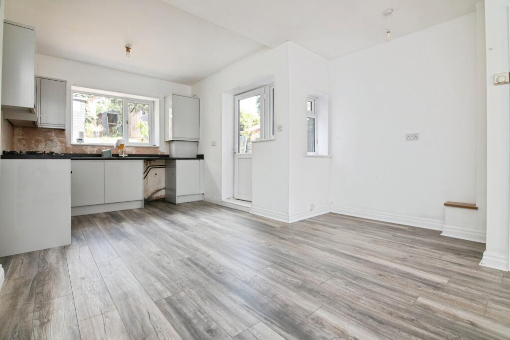 Additional image 7 of Dyas Avenue, Birmingham, B42