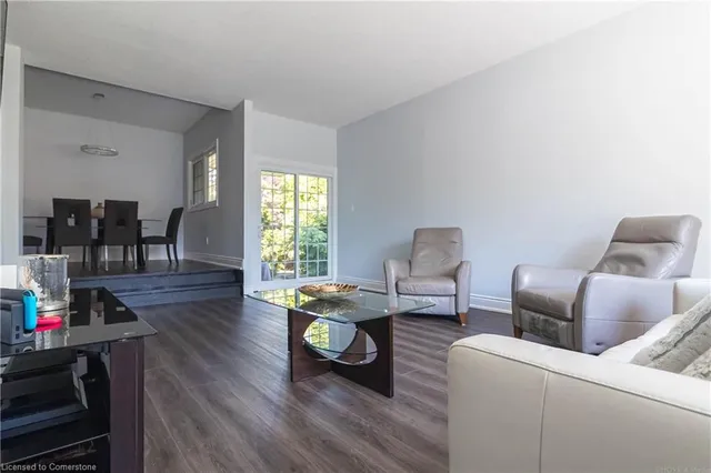 Additional image 7 of 2390 Sinclair Cir