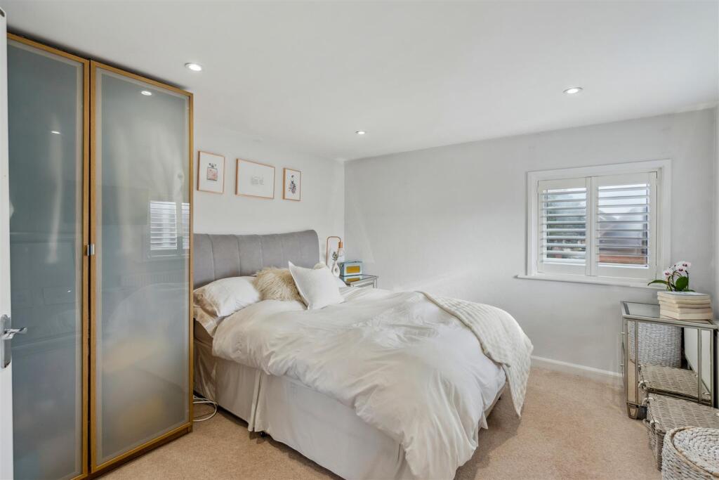 Additional image 17 of Coursers Road, Colney Heath, St. Albans