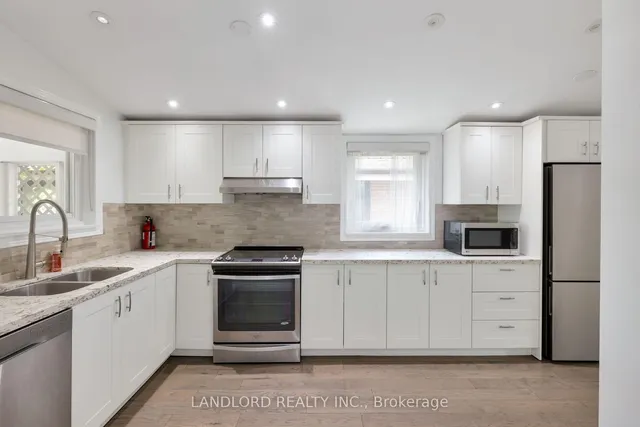 Additional image 32 of 34 Lyncroft Dr