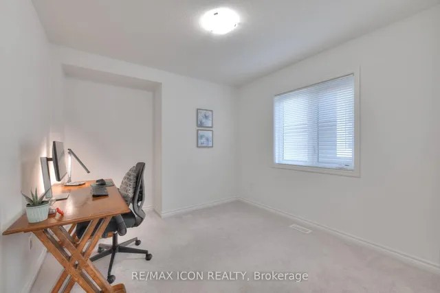 Additional image 32 of 22 Saxony St