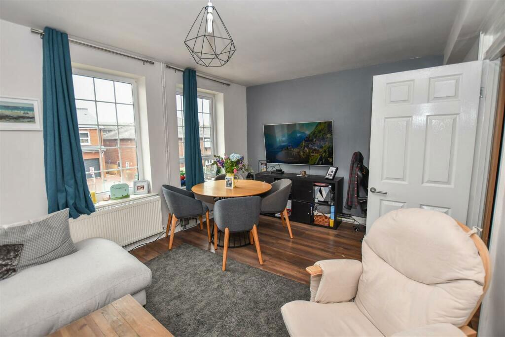 Additional image 4 of High Street, London Colney, St. Albans, Hertfordshire, AL2 1QF