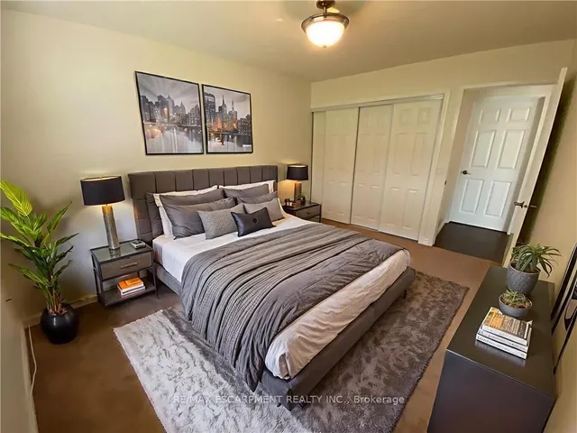 房产图片 14 - 1 Szollosy Circ