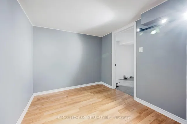 Additional image 41 of 61 Clarence St