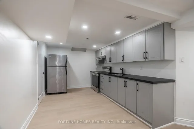 Additional image 39 of 31 Ortona Dr