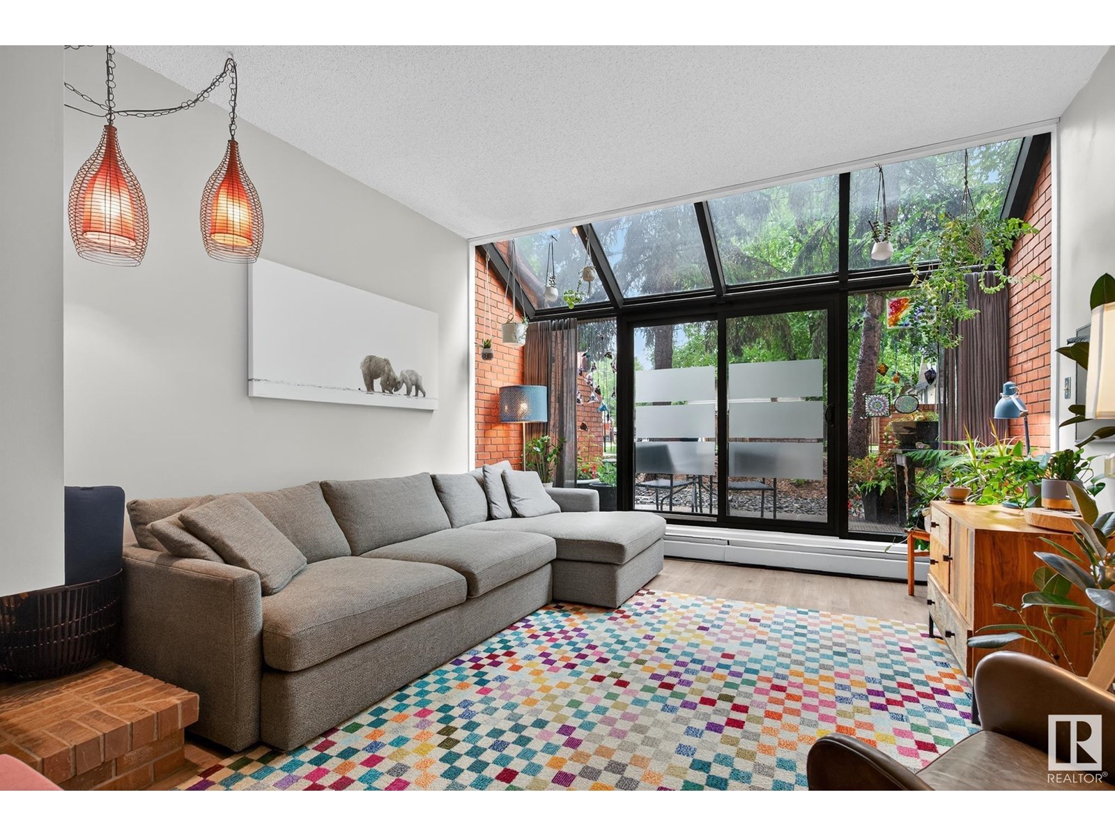 11114 83 AV NW|Edmonton, Alberta T6G0V1