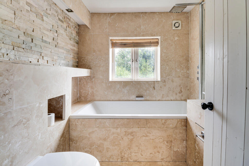 Additional image 10 of London Road, Markyate, St Albans, AL3