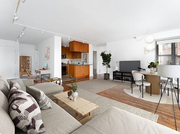 264 E Broadway #C405, New York, NY 10002