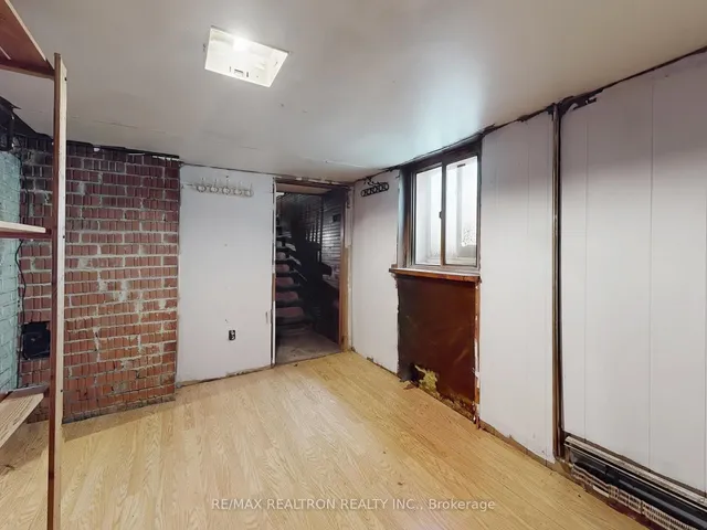 Additional image 31 of 780 Pape Ave