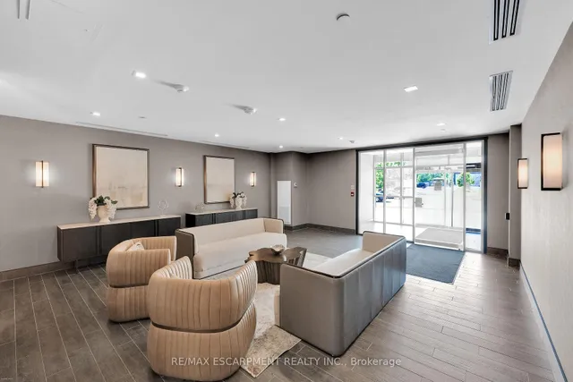 Additional image 10 of 470 Dundas St Unit 416