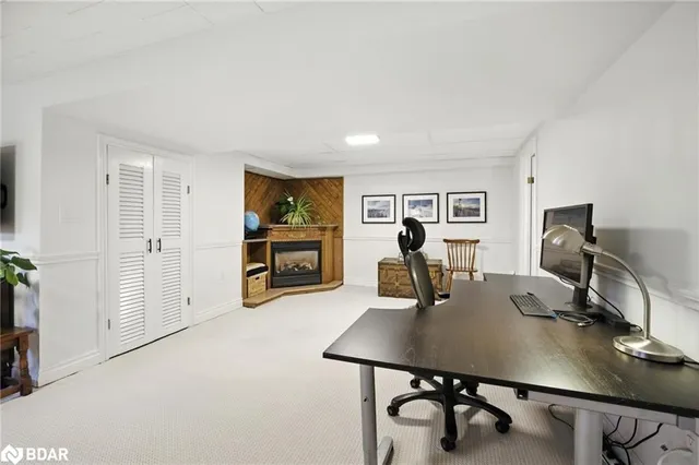 Additional image 29 of 247 Elmhurst Cres