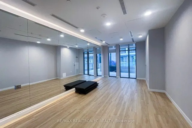 Additional image 36 of 135 Lower Sherbourne St Unit 1464