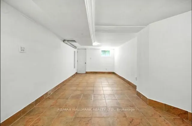 Additional image 31 of 1039 Ossington Ave