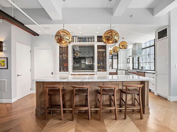 360 W 36th St APT 12, New York, NY 10018