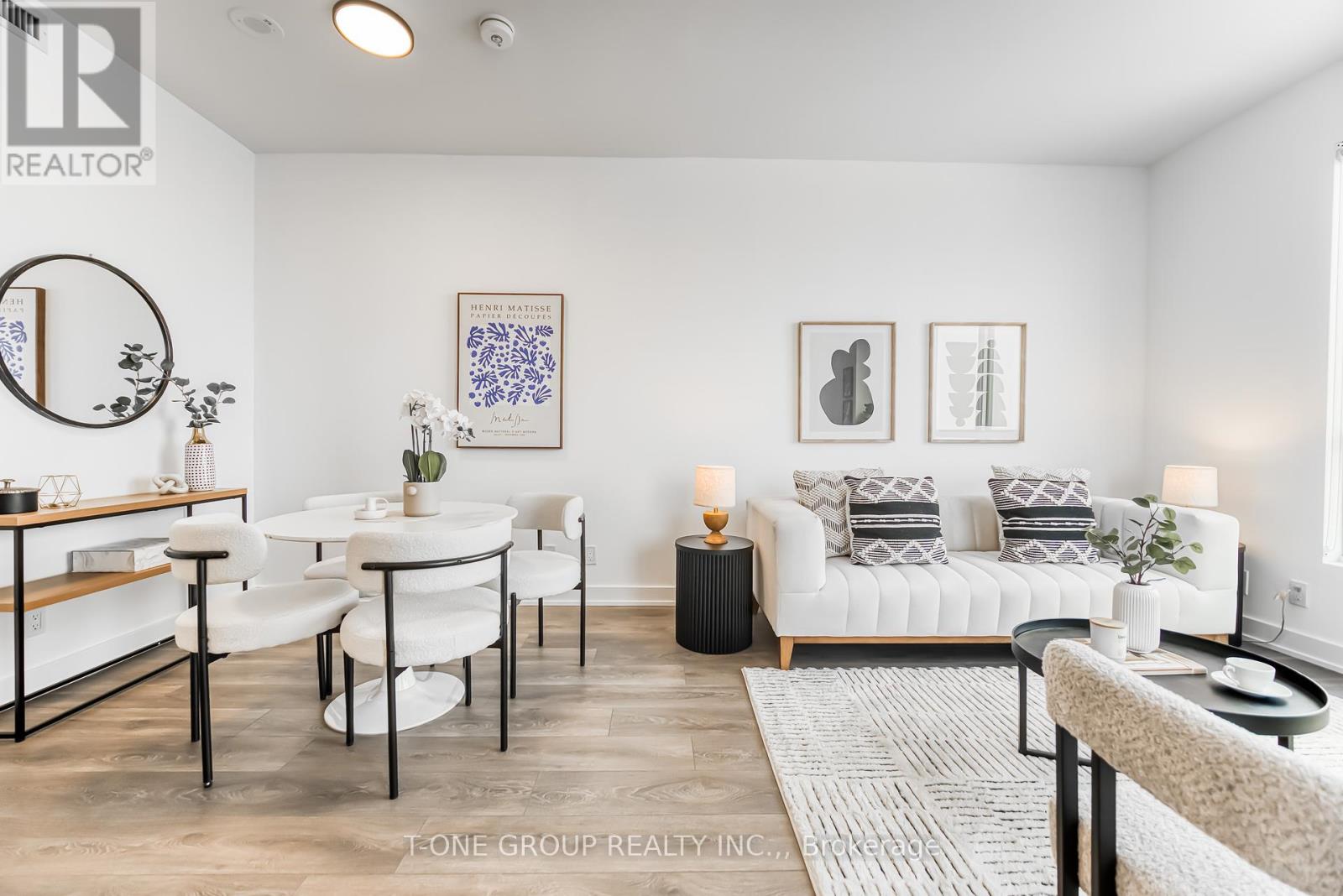 Primary image of 4311 - 108 PETER STREET|Toronto (Waterfront Communities), Ontario M5V0W2