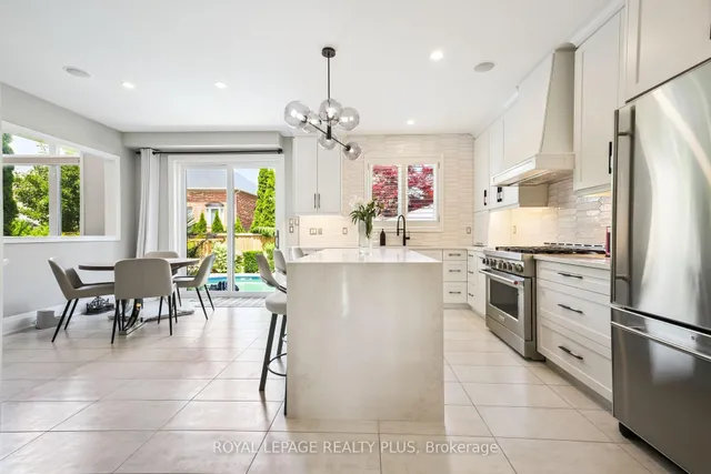 Additional image 27 of 2341 Tesla Cres