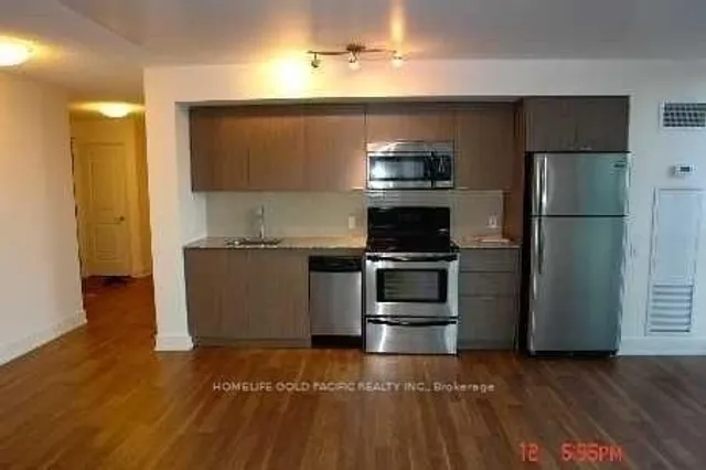 Additional image 12 of 23 Sheppard Ave Unit 809