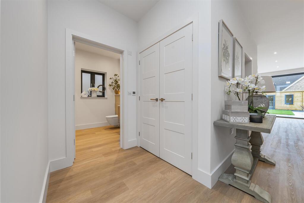 Additional image 8 of Bucknalls Drive, Bricket Wood, St. Albans