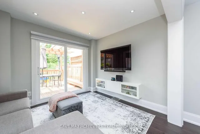 Additional image 9 of 12 Upwood Pl