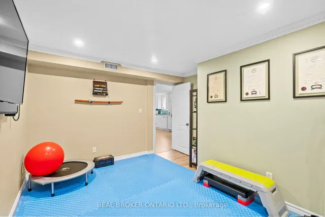 Additional image 43 of 23 Darren Rd