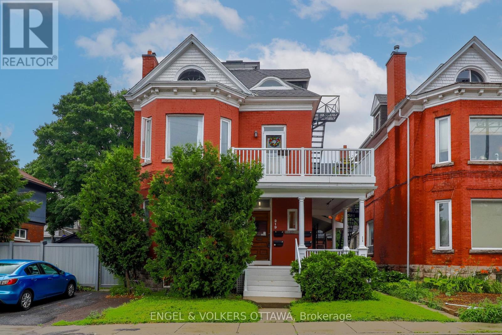 219 COBOURG STREET|Ottawa, Ontario K1N8H9