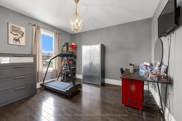 Additional image 17 of 187 Victoria Ave