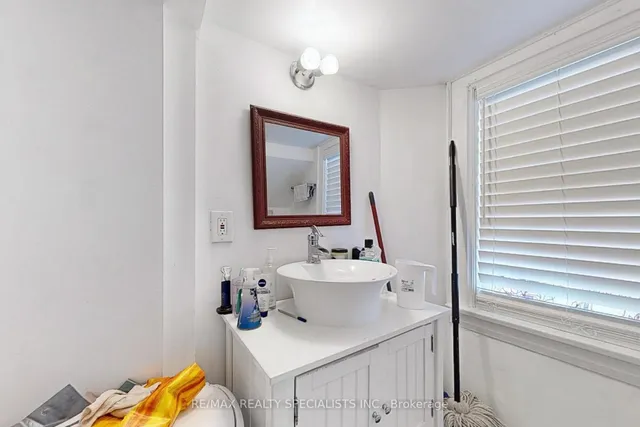 Additional image 20 of 8 Mill St