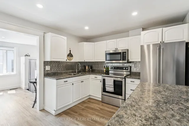 Additional image 20 of 276 Normanhurst Ave