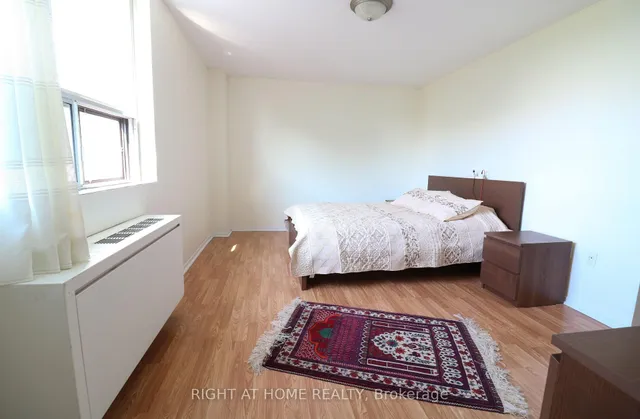 Additional image 12 of 3420 Eglinton Ave Unit 407