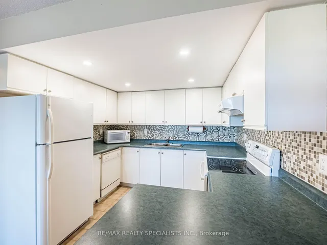 Additional image 11 of 310 MILL St Unit 606