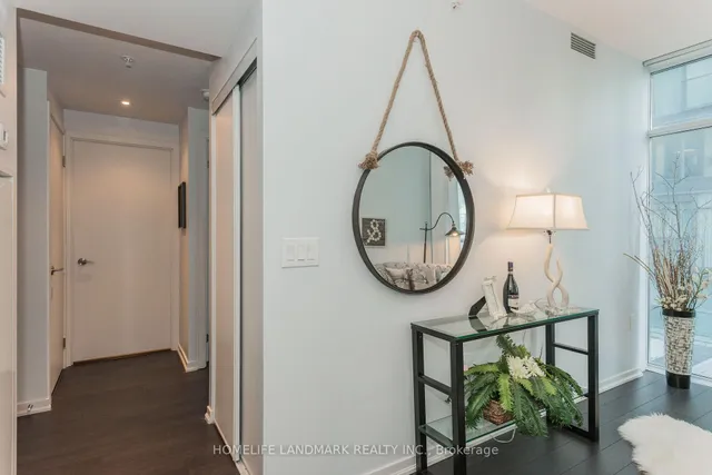 Additional image 12 of 36 Lisgar St Unit 812W