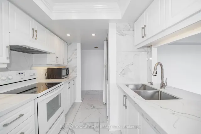 Additional image 8 of 2550 Lawrence Ave Unit 720