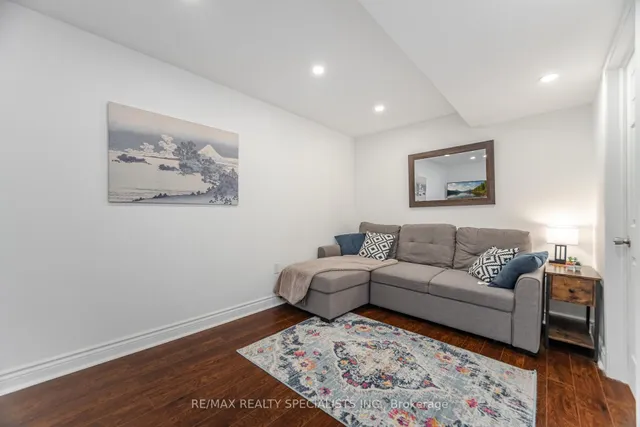 Additional image 33 of 21 Silo Crt