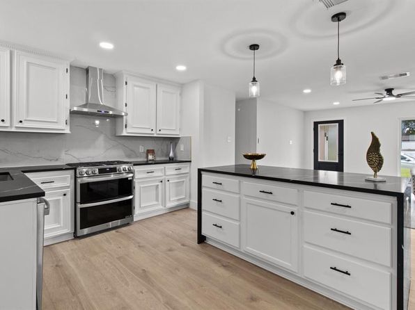 806 Lyngrove Dr, Houston, TX 77038