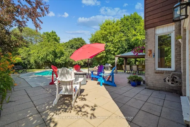 Additional image 38 of 471 Deerhurst Dr