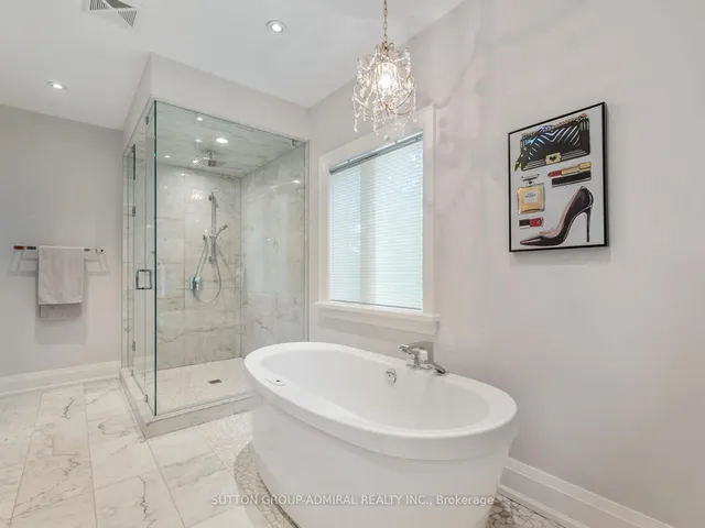 Additional image 22 of 1 Dustan Cres