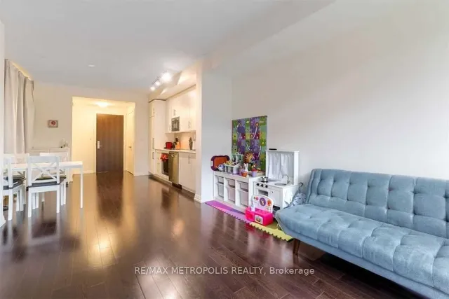 Additional image 4 of 460 Adelaide St Unit 520