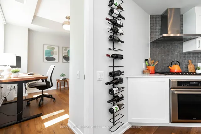 Additional image 31 of 38 Howard Park Ave Unit 618