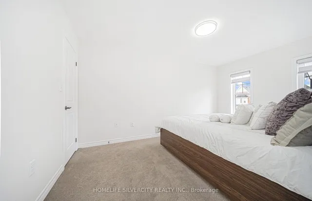 Additional image 39 of 34 Matterhorn Rd