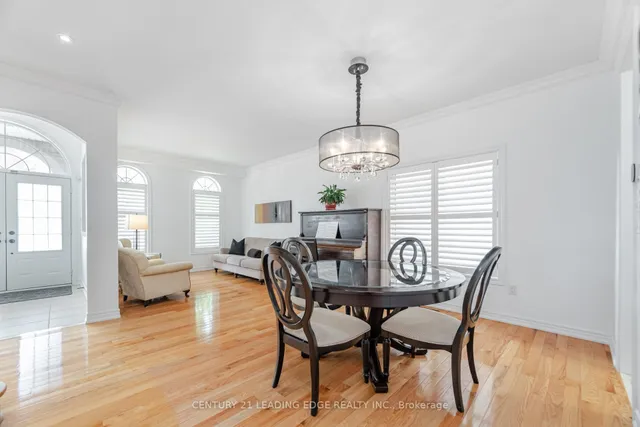 Additional image 8 of 34 Royal Links Circ