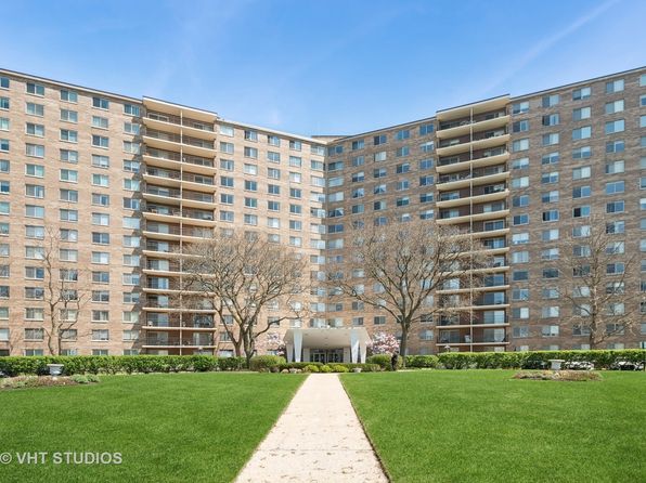 7141 N Kedzie Ave APT 1515, Chicago, IL 60645