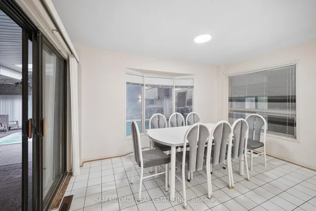 Additional image 13 of 7 Vogue Cres