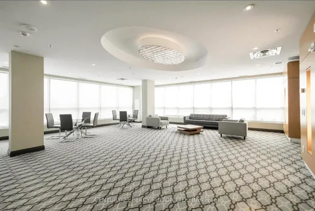 Additional image 5 of 840 Queens Plate Dr Unit 902