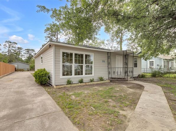 7218 W Knoll St, Houston, TX 77028
