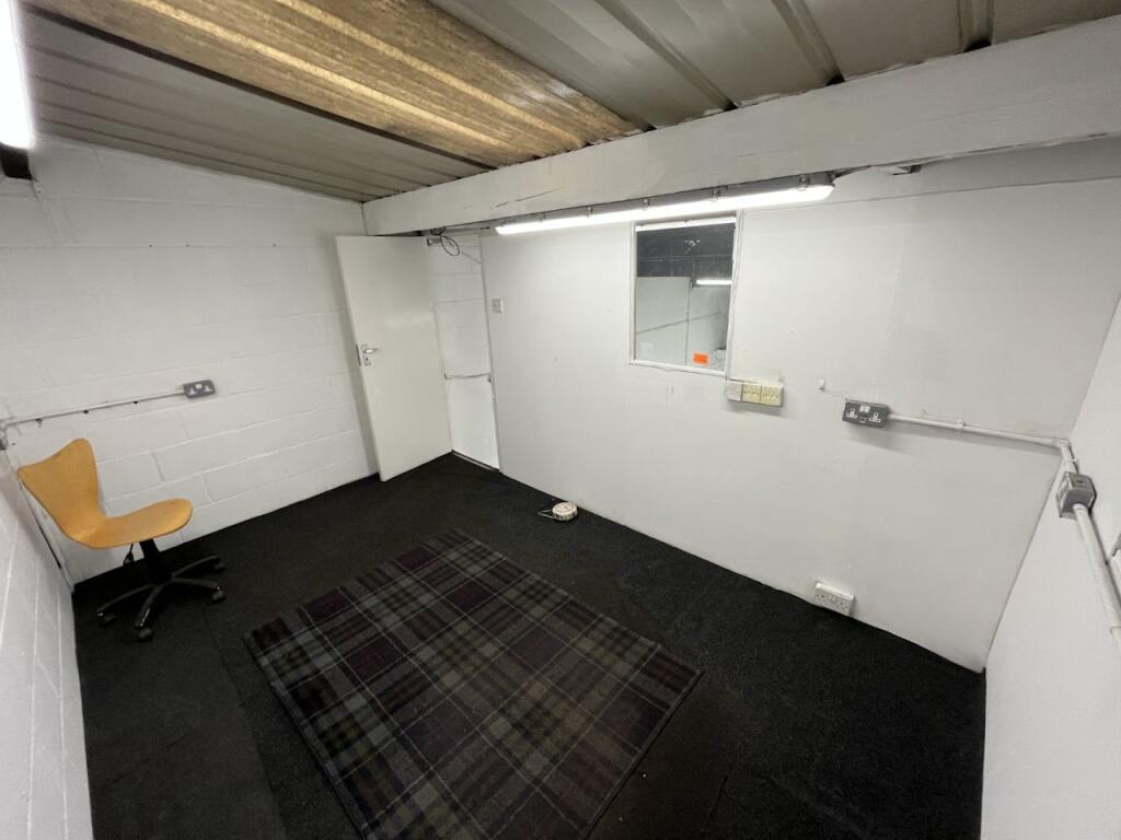 Additional image 3 of Unit 21 Fiddlebridge Industrial Centre, Lemsford Road, Hatfield, AL10 0DE