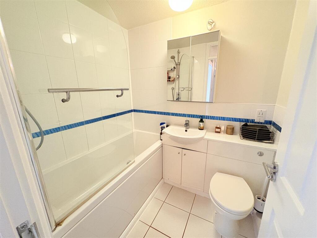 Additional image 8 of Major Court, Wake Green Park, Moseley