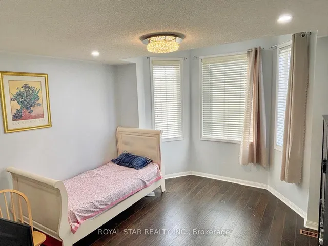 房产图片 16 - 10 Narrow Valley Cres